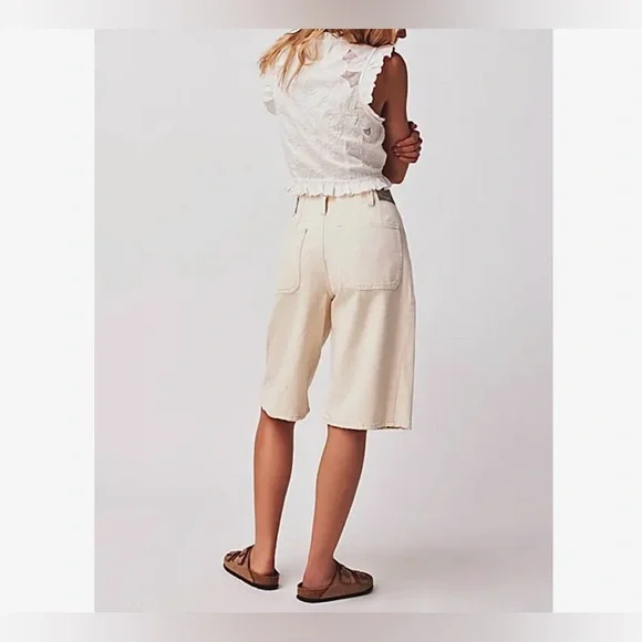 NWT Free People We The Free Extreme Measures Barrel Shorts - white - 27, 28, 33 - Picture 2 of 11
